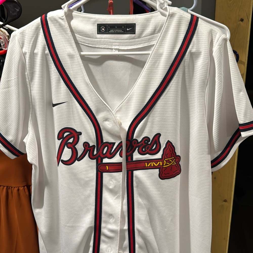 Braves baseball jersey!